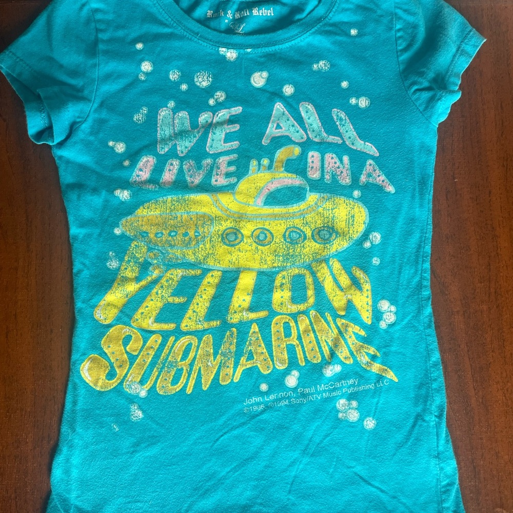 Beatles vintage kid size 7-8 Yellow Submarine t-shirt